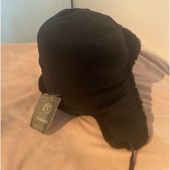 VINTAGE black faux fur cold weather hat ❄️ ⛄️ - Picture 4 of 8